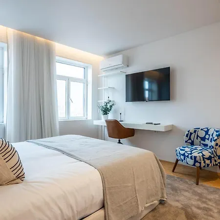 Penthouse With Views - Almada 551 아파트