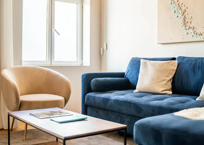 Penthouse With Views - Almada 551