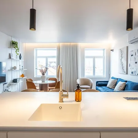 Penthouse With Views - Almada 551 * Порту